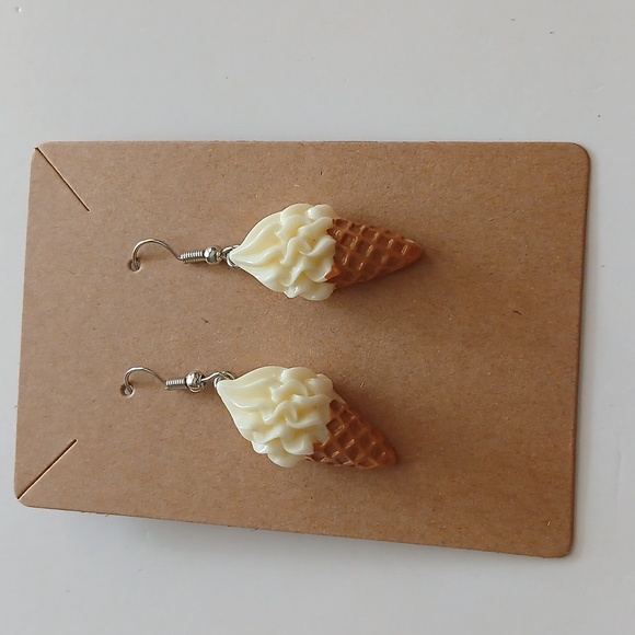 Fashion Jewelry Cream and Brown Cone Earrings - Picture 2 of 4